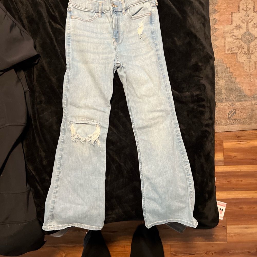 4 pair of girls Abercrombie kids jeans, short length size 11/12.